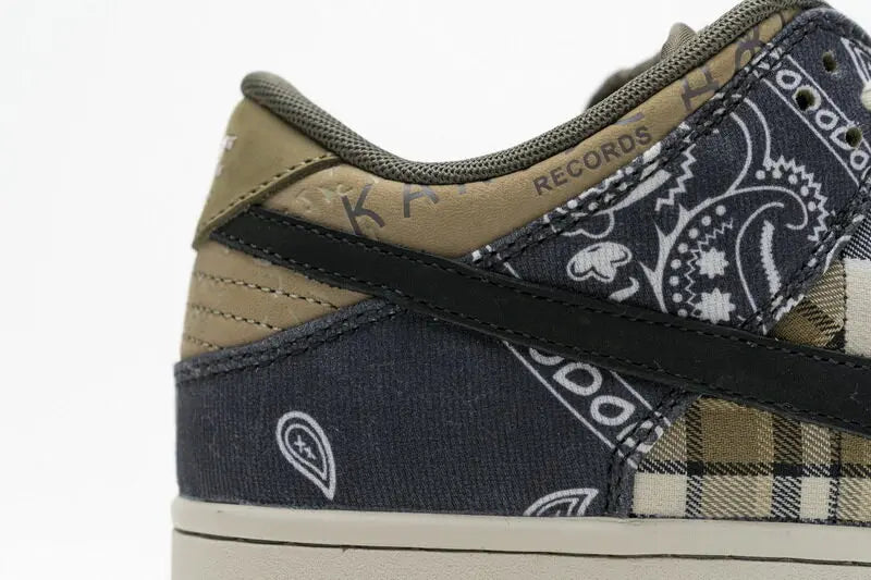 Nike SB Dunk Low "Travis Sc0tt" НАЛИЧНИ- 1 Ден Доставка