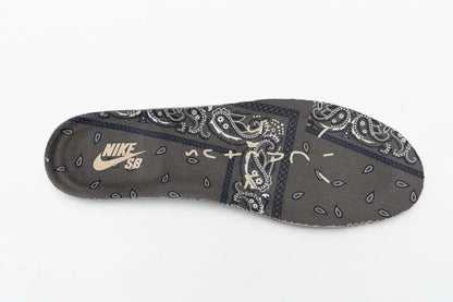 Nike SB Dunk Low "Travis Sc0tt" НАЛИЧНИ- 1 Ден Доставка