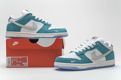 Nike Dunk Low "Kasina Neptune Green"