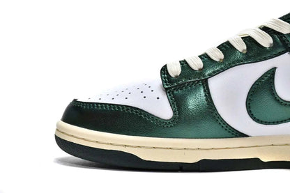 Nike Dunk Low "Vintage Green"