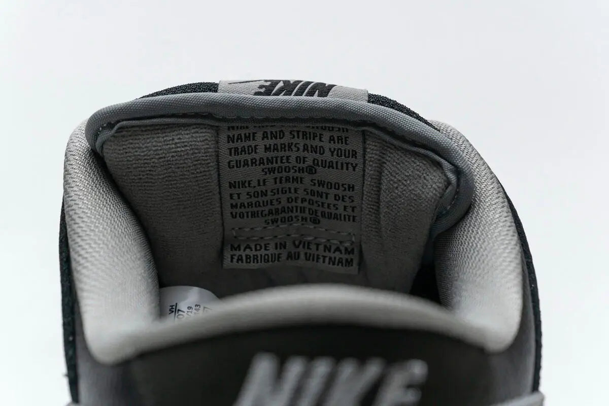 Nike SB Dunk Low "J-Pack Shadow"