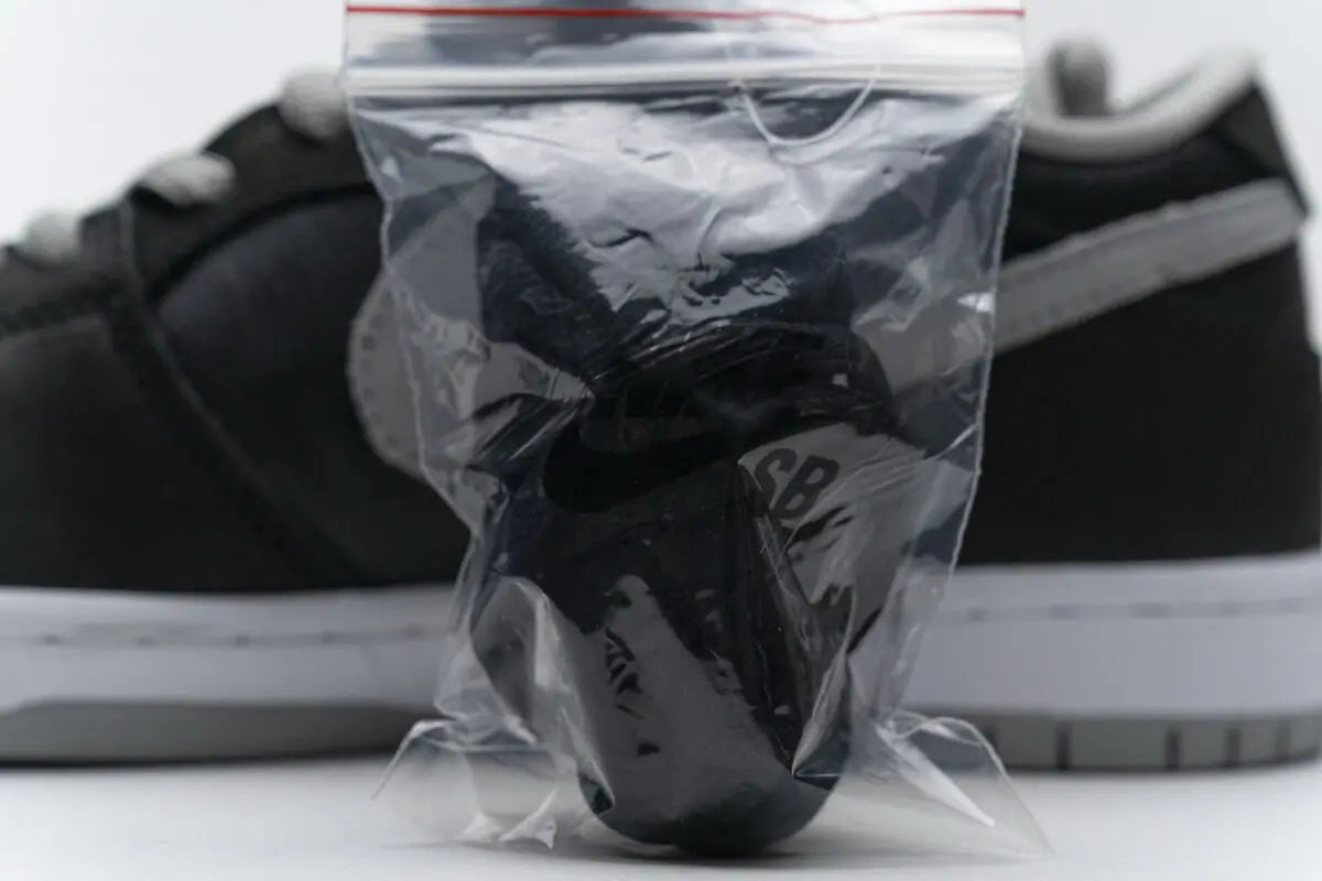 Nike SB Dunk Low "J-Pack Shadow"