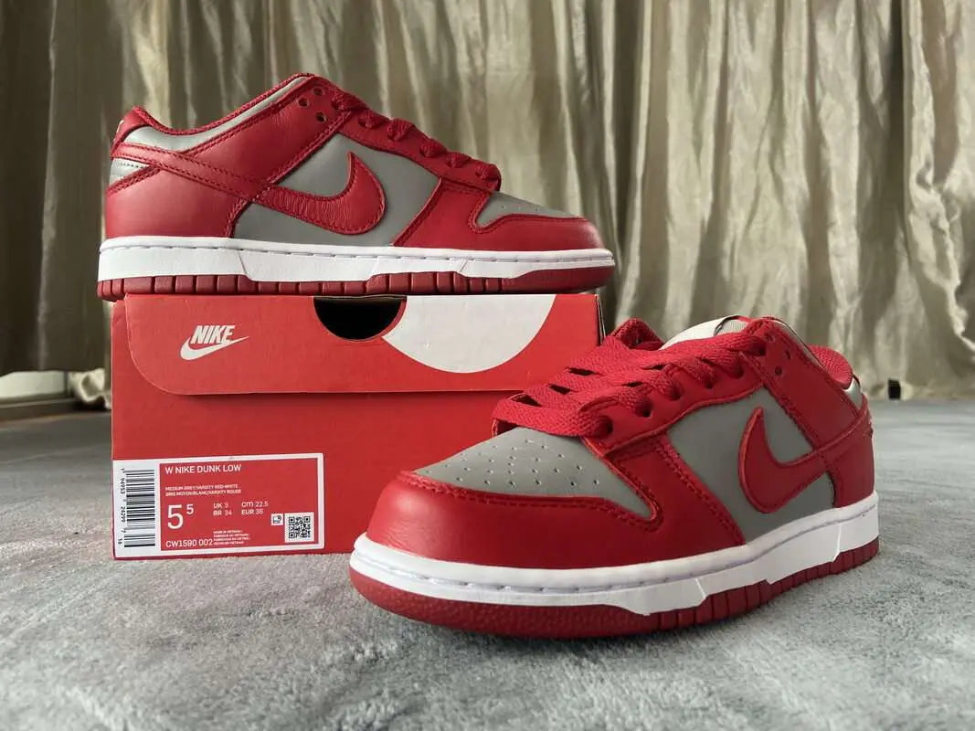 Nike Dunk Low "University Red"