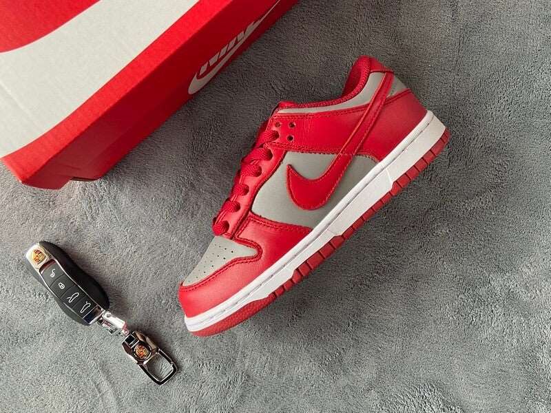 Nike Dunk Low "University Red"