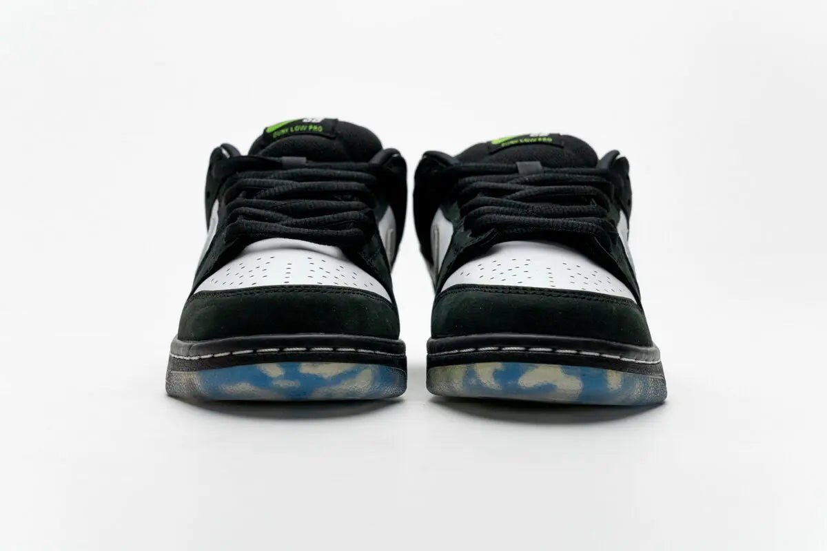 Nike SB Dunk Low "Staple Panda Pigeon"