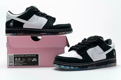 Nike SB Dunk Low "Staple Panda Pigeon"