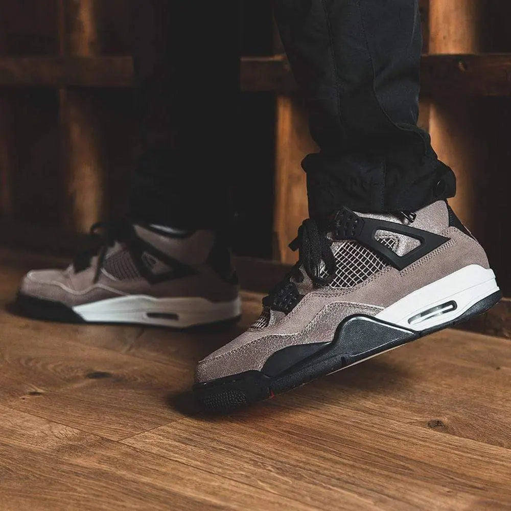 Jordan 4 Retro "Taupe Haze"