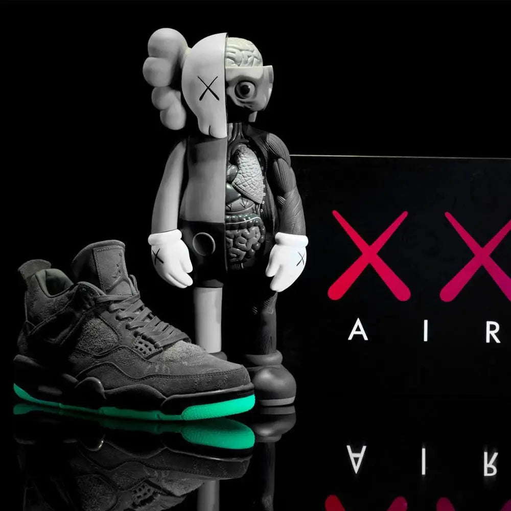 Jordan 4 Retro "Kaws" НАЛИЧНИ- 1 Ден Доставка