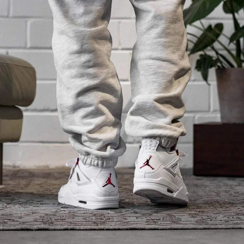 Jordan 4 Retro 'Red Metallic' НАЛИЧНИ- 1 Ден Доставка