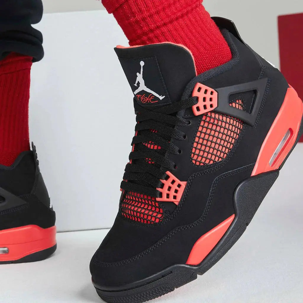 Jordan 4 Retro "Red Thunder" НАЛИЧНИ- 1 Ден Доставка