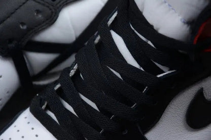 Jordan 1 High "Black Toe"