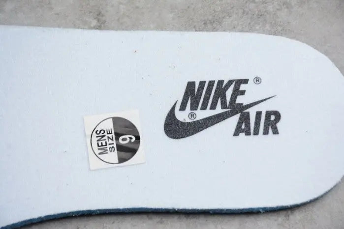 Jordan 1 High "Black Toe"