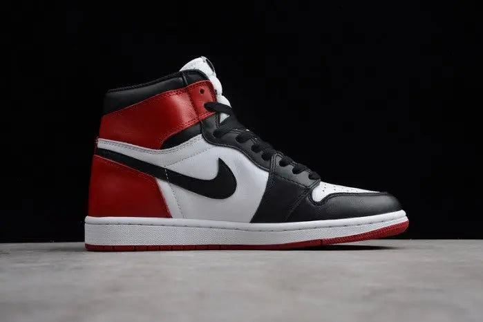 Jordan 1 High "Black Toe"