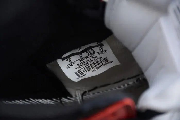 Jordan 1 High "Black Toe"