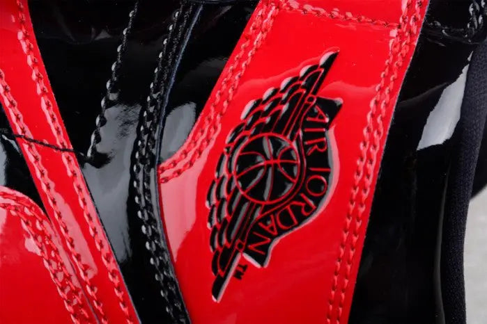 Jordan 1 High OG "Bred"