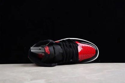 Jordan 1 High OG "Bred"