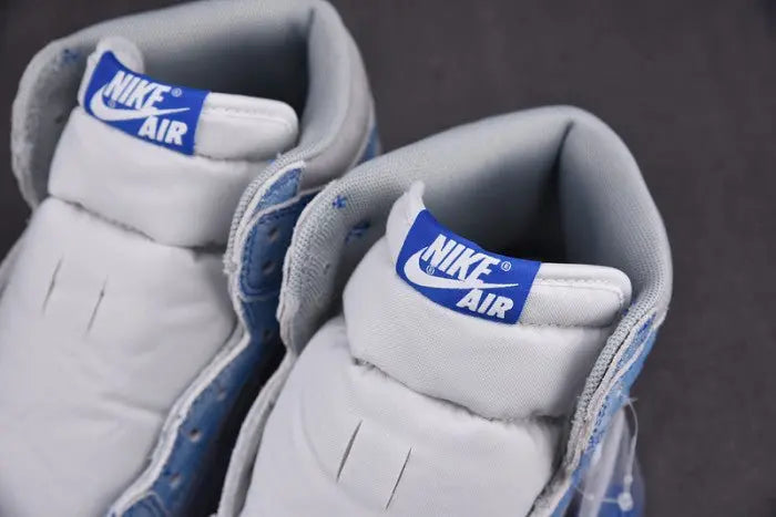 Jordan 1 High "Hyper Royal"