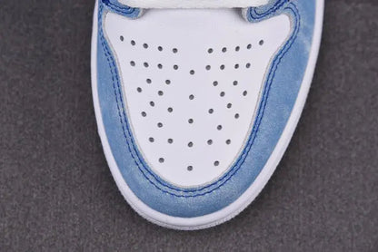 Jordan 1 High "Hyper Royal"