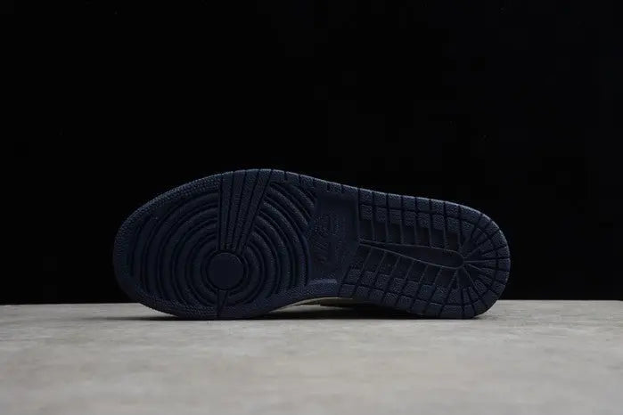 Jordan 1 High "Obsidian University Blue"