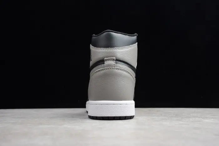 Jordan 1 High OG "Shadow"